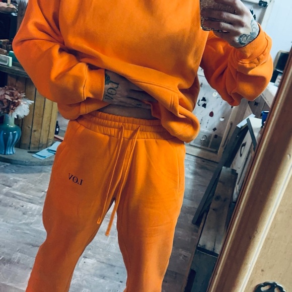 LOV sweatsuit - Picture 3 of 5